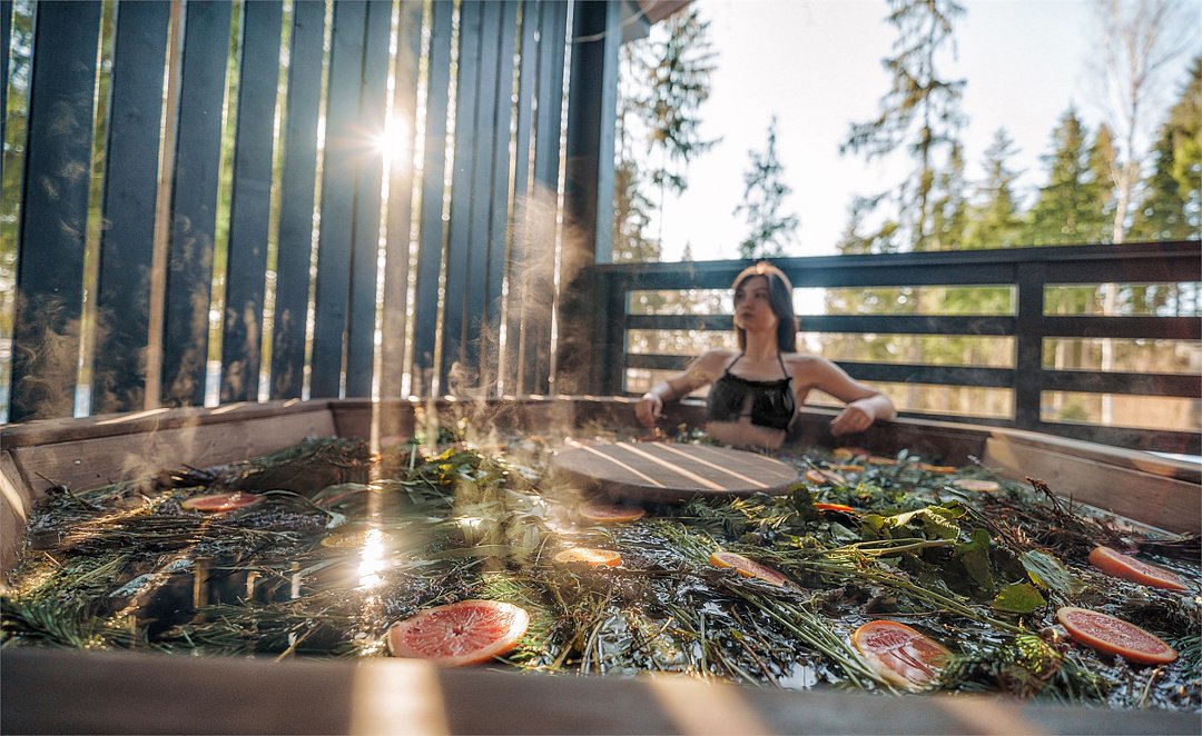 Коттедж 4-местный 3-комнатный (Forest Le Petit BBQ, с купелью)